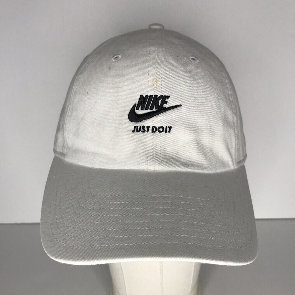 Nike Heritage 86 White Adjustable Hat
